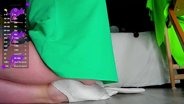 HunnyWifey online show from June 20, 7:38 pm