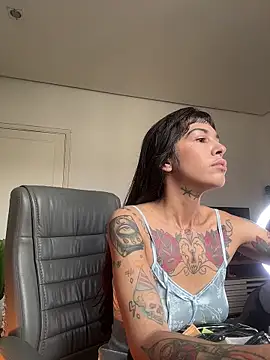 Nikatsu online show from October 31, 12:17 pm