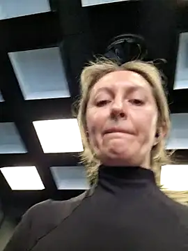 Snapshot of Miss____Mia_ chatting on February 7, 11:56 am Miss    Mia  online show from February 7, 11:56 am