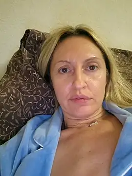 Snapshot of Miss____Mia_ chatting on November 3, 3:13 pm Miss    Mia  online show from November 3, 3:13 pm