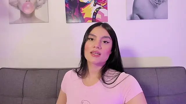 Snapshot of Maylin_Garcia chatting on July 23, 8:51 pm Maylin Garcia online show from July 23, 8:51 pm