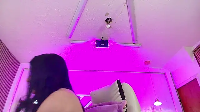 Snapshot of Silvana_monroe chatting on November 26, 3:35 pm Silvana monroe online show from November 26, 3:35 pm