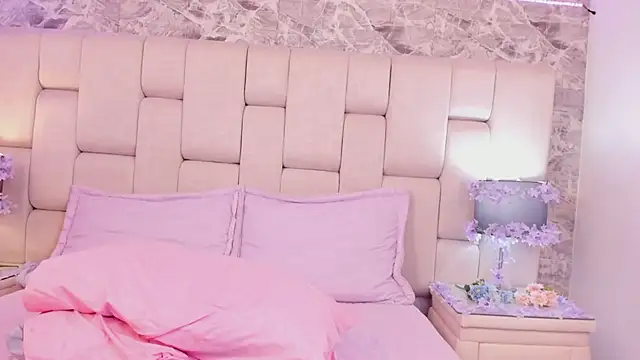 ZendayaGrey online show from February 2, 6:48 am