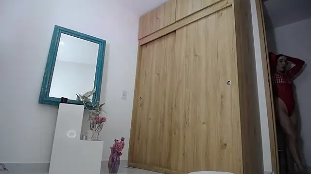 Snapshot of _Lalaa chatting on December 21, 11:56 pm Lalaa online show from December 21, 11:56 pm