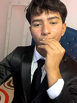 Leonarrrd 01 online show from October 30, 3:19 am