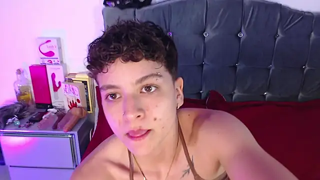 Antonella Cruz02 online show from June 6, 3:44 am