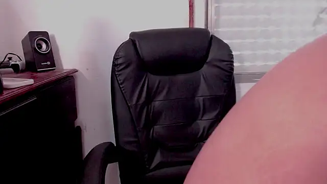 Snapshot of Sofii_floyd_ chatting on October 15, 2:06 pm Sofii floyd online show from October 15, 2:06 pm