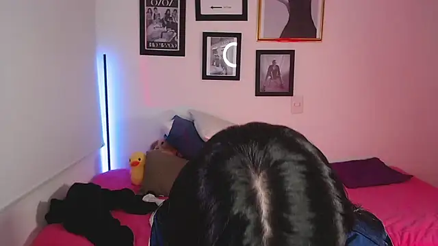 Snapshot of lilyy_evanss chatting on February 27, 1:16 am lilyy evanss online show from February 27, 1:16 am