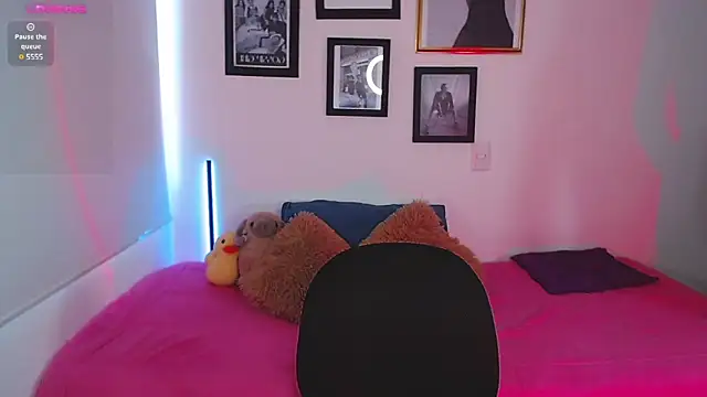 Snapshot of lilyy_evanss chatting on March 4, 7:11 pm lilyy evanss online show from March 4, 7:11 pm