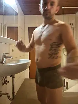 Snapshot of magicSeX4You chatting on September 9, 7:57 pm magicSeX4You online show from September 9, 7:57 pm