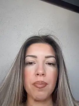 Snapshot of SonyaD_ chatting on June 19, 3:00 am SonyaD online show from June 19, 3:00 am