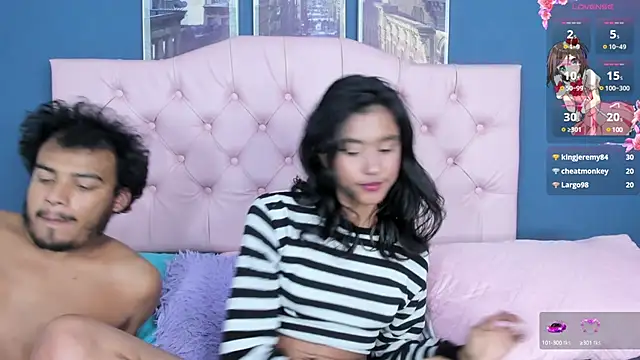 Snapshot of Applehot_LRR chatting on February 26, 8:15 am Applehot LRR online show from February 26, 8:15 am