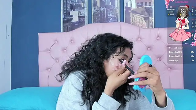 Snapshot of Applehot_LRR chatting on March 4, 8:24 am Applehot LRR online show from March 4, 8:24 am