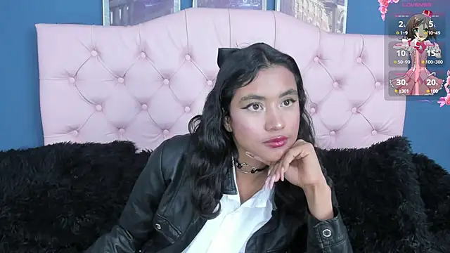 Snapshot of Applehot_LRR chatting on March 11, 8:41 am Applehot LRR online show from March 11, 8:41 am