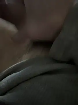 Snapshot of RowdyAlfie233 chatting on December 17, 6:25 pm RowdyAlfie233 online show from December 17, 6:25 pm