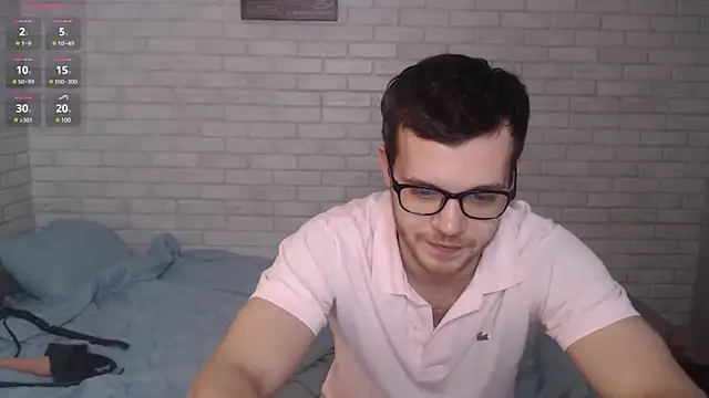 Snapshot of Fuckyoursecretary69 chatting on January 28, 10:34 am Fuckyoursecretary69 online show from January 28, 10:34 am