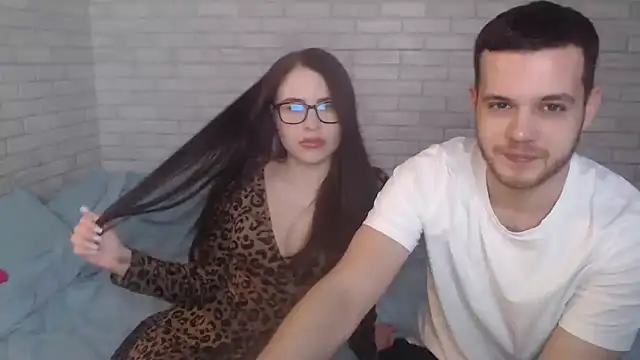 Snapshot of Fuckyoursecretary69 chatting on February 16, 2:21 pm Fuckyoursecretary69 online show from February 16, 2:21 pm