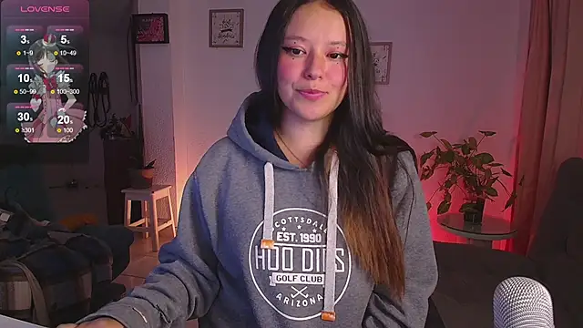 Snapshot of Lexie_Thompson10 chatting on December 27, 8:35 am Lexie Thompson10 online show from December 27, 8:35 am