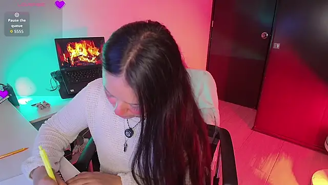 Snapshot of Lexie_Thompson10 chatting on June 11, 2:53 am Lexie Thompson10 online show from June 11, 2:53 am