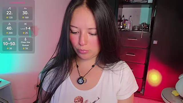 Snapshot of Lexie_Thompson10 chatting on July 10, 2:05 am Lexie Thompson10 online show from July 10, 2:05 am