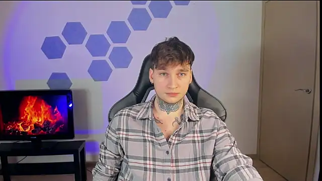 Chris Tyson online show from January 9, 3:23 pm