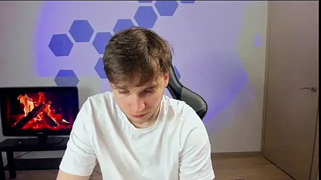 Chris Tyson online show from January 26, 11:50 pm