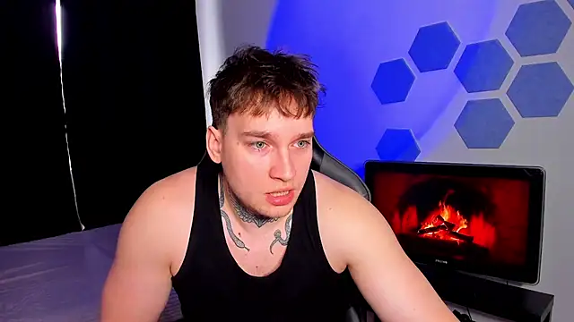 Chris Tyson online show from February 7, 9:24 am