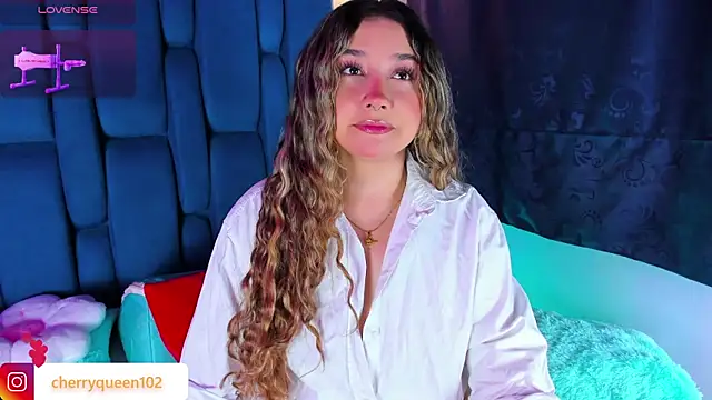 Cherryyquen online show from November 2, 8:00 pm