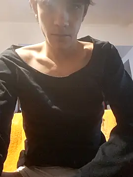 Snapshot of LYZBORNHD chatting on October 13, 9:48 pm LYZBORNHD online show from October 13, 9:48 pm