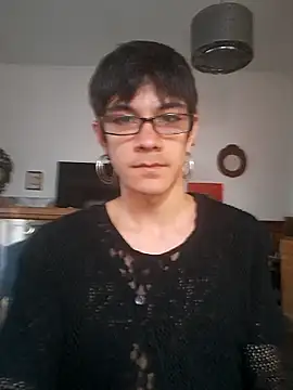 Snapshot of LYZBORNHD chatting on November 18, 8:46 pm LYZBORNHD online show from November 18, 8:46 pm