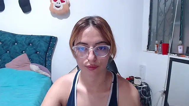 Snapshot of Kate_lorens9 chatting on June 24, 10:09 pm Kate lorens9 online show from June 24, 10:09 pm