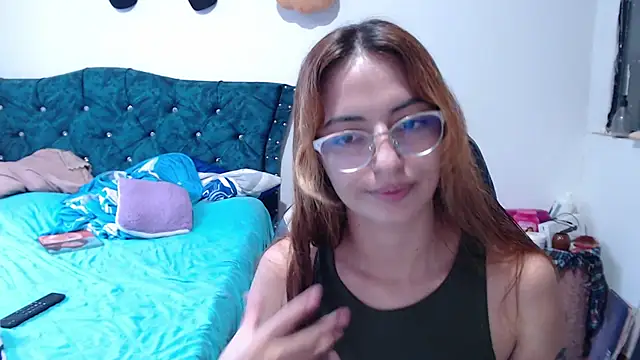 Snapshot of Kate_lorens9 chatting on July 14, 10:37 pm Kate lorens9 online show from July 14, 10:37 pm