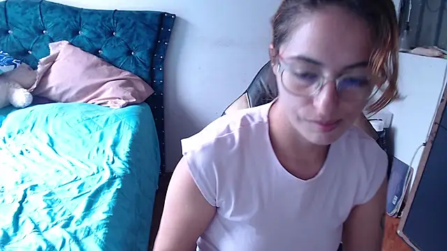 Snapshot of Kate_lorens9 chatting on July 21, 3:58 pm Kate lorens9 online show from July 21, 3:58 pm