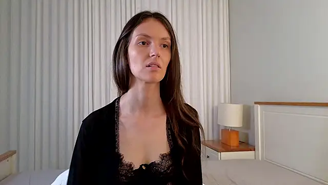 Snapshot of upssnowy chatting on November 29, 7:28 pm upssnowy online show from November 29, 7:28 pm