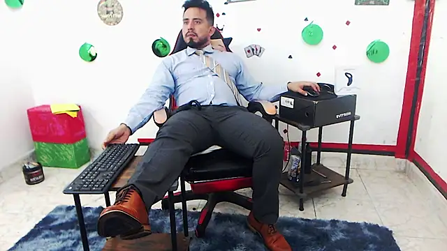 KalethBigDick online show from April 30, 2:01 pm
