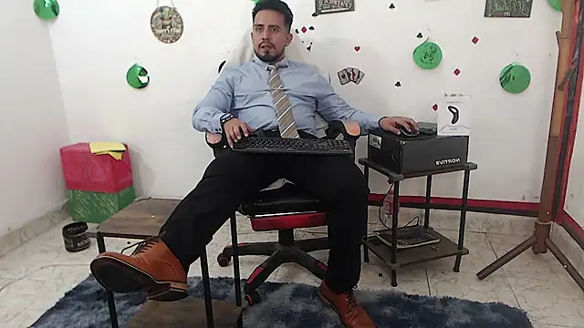 Snapshot of KalethBigDick chatting on June 26, 3:38 pm KalethBigDick online show from June 26, 3:38 pm