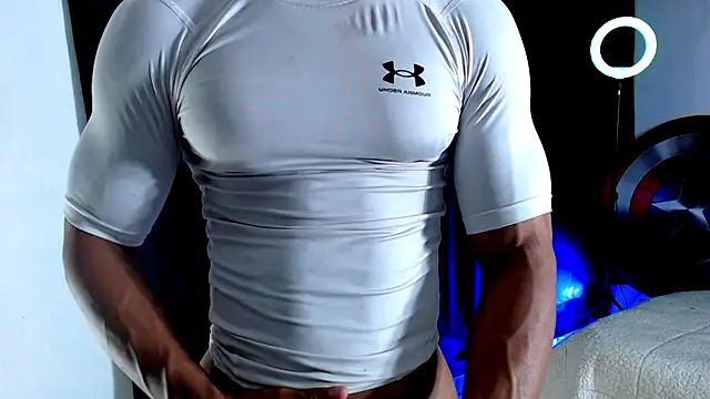 Snapshot of Antonywebb94 chatting on November 4, 5:45 pm Antonywebb94 online show from November 4, 5:45 pm