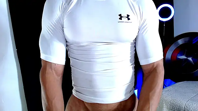 Snapshot of Antonywebb94 chatting on November 25, 5:02 pm Antonywebb94 online show from November 25, 5:02 pm