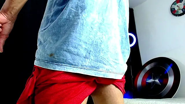 Snapshot of Antonywebb94 chatting on November 30, 6:56 pm Antonywebb94 online show from November 30, 6:56 pm