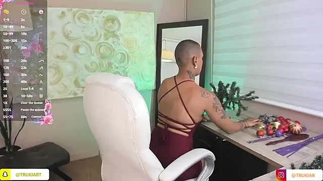 haiiley more online show from December 19, 1:39 am