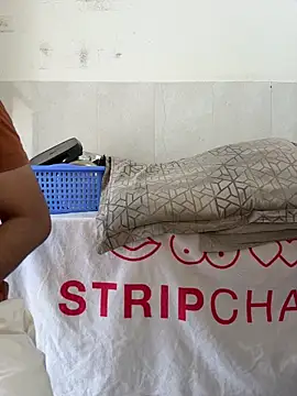Snapshot of Miss__Malaika chatting on June 15, 7:32 am Miss Malaika online show from June 15, 7:32 am