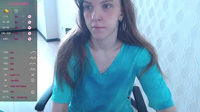 LisaHeart online show from March 19, 12:45 pm