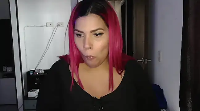 CarolinaRincon online show from January 31, 8:22 pm