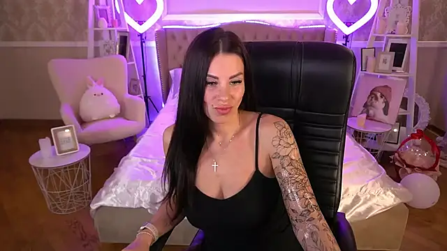 Snapshot of IsabellaFoxyy chatting on March 7, 4:44 pm IsabellaFoxyy online show from March 7, 4:44 pm