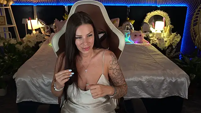 Snapshot of IsabellaFoxyy chatting on June 12, 12:48 pm IsabellaFoxyy online show from June 12, 12:48 pm
