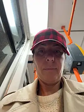 eveangelll online show from October 15, 4:01 am