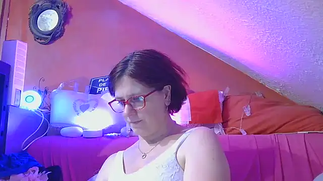 Snapshot of lanax chatting on June 23, 12:03 pm lanax online show from June 23, 12:03 pm