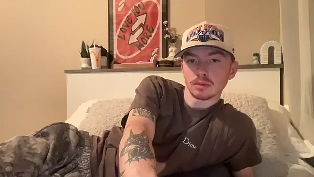 Snapshot of younghungginger chatting on January 23, 3:16 am younghungginger online show from January 23, 3:16 am