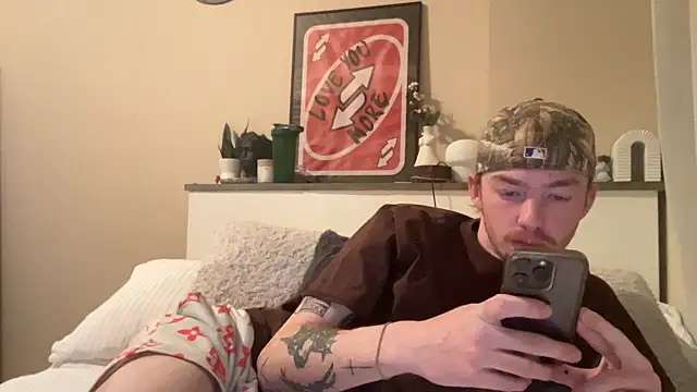 Snapshot of younghungginger chatting on February 1, 2:26 am younghungginger online show from February 1, 2:26 am