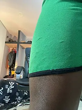 AlejoKhalifa  online show from July 1, 11:34 am